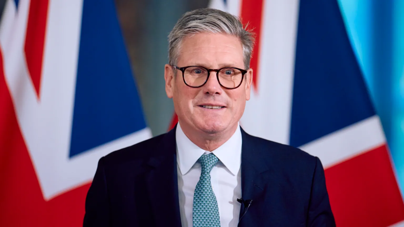 Starmer dengan Bangga Menyebut Parlemen Inggris sebagai Parlemen Paling Gay* di Dunia