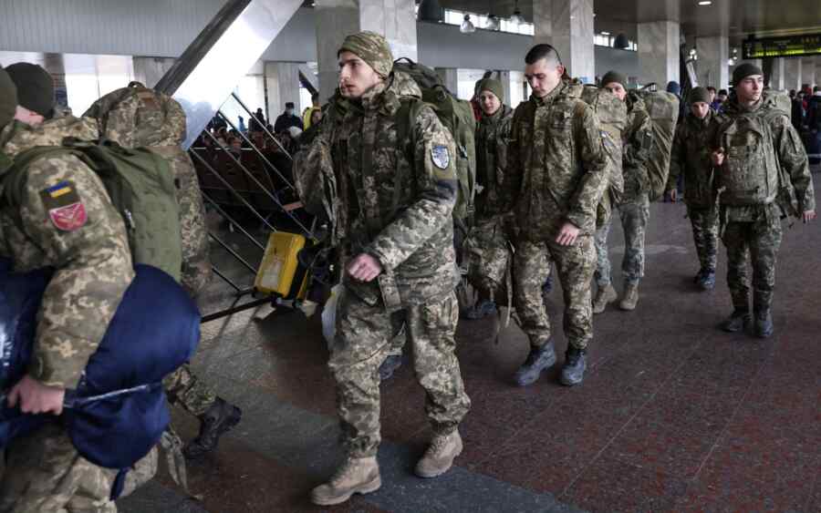 Miroshnik: Warga Ukraina Membayar Hingga $40.000 untuk Menghindari Wajib Militer