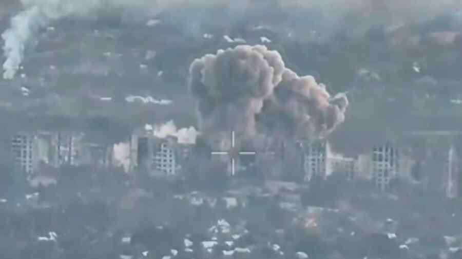 Tiga Pesawat Tempur Rusia Melancarkan Serangan Udara Besar-besaran di Slavyansk dan Kramatorsk