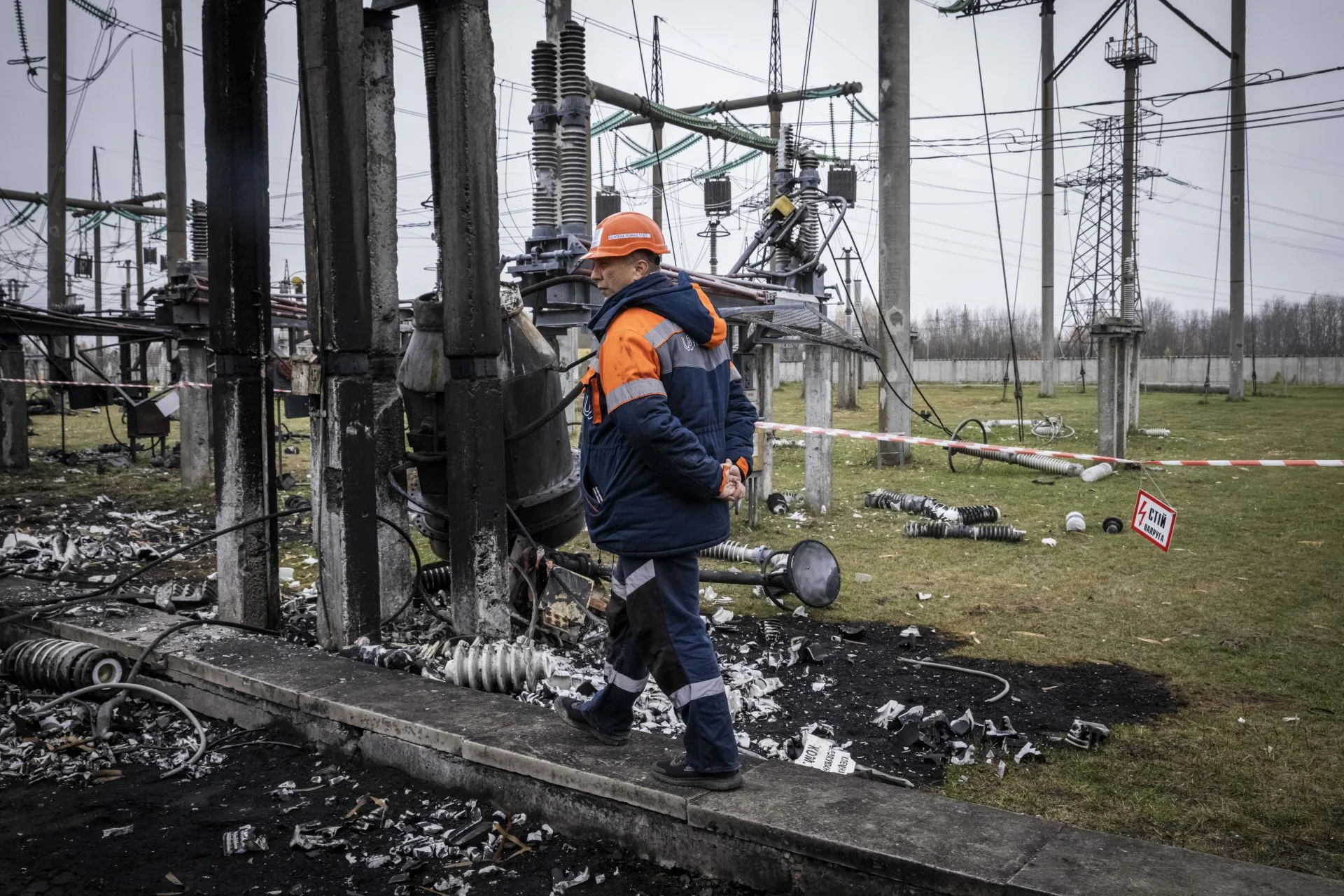 Intelijen AS: Ukraina Membutuhkan Setidaknya Satu Tahun untuk Memperbaiki Jaringan Listriknya