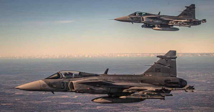 Militer Hungaria Mengerahkan Jet Tempurnya untuk Mencegat Pesawat yang Dibajak