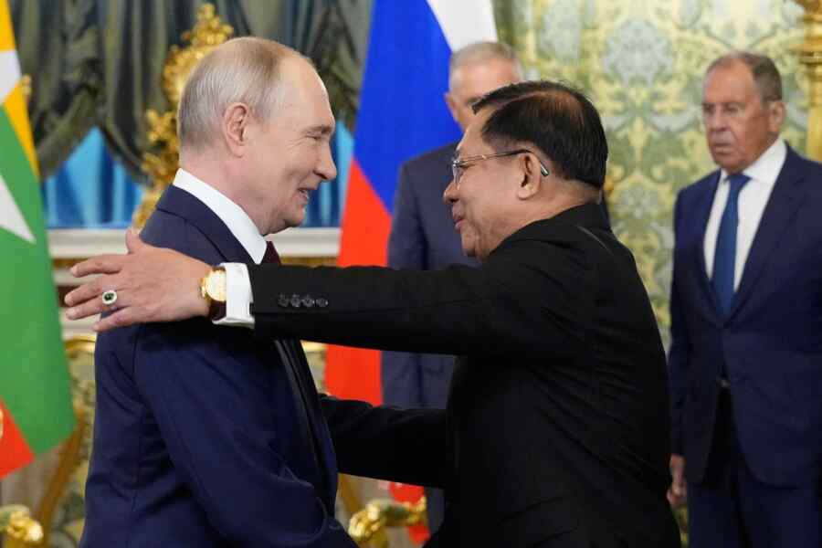 Presiden Rusia dan Myanmar Bertemu di Kremlin