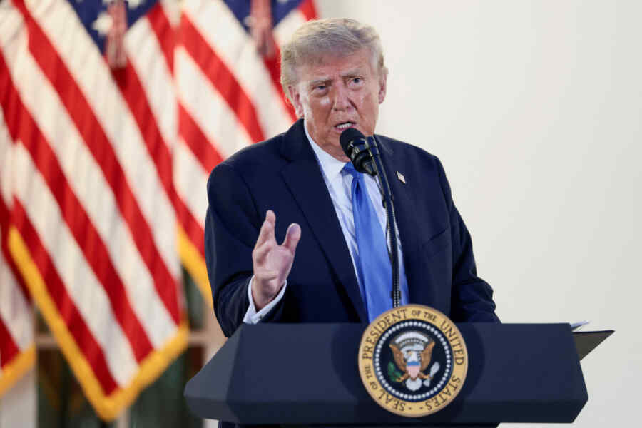Trump Menuntut agar Eropa Mengembalikan 300 Miliar Dolar AS yang Telah Mereka Keluarkan untuk Membantu Ukraina