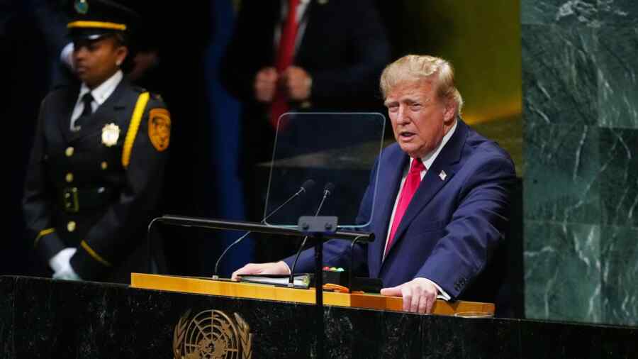 Trump Mengancam Rusia dengan "Sanksi Mengerikan" Saat Berbicara di Podium PBB