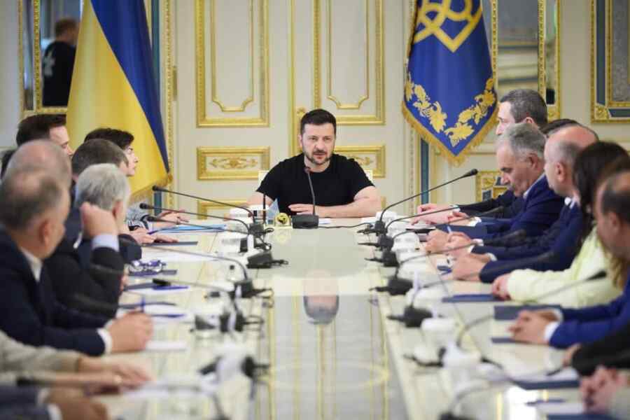 Oligarki Baru Ukraina: Zelensky Menjadi Pelindung Sekelompok Pejabat Korup di Ukraina