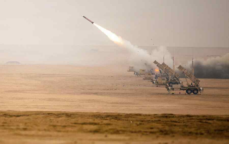AS Menggunakan Lebih dari 80 Rudal Patriot untuk Memukul Mundur Satu Serangan Iran