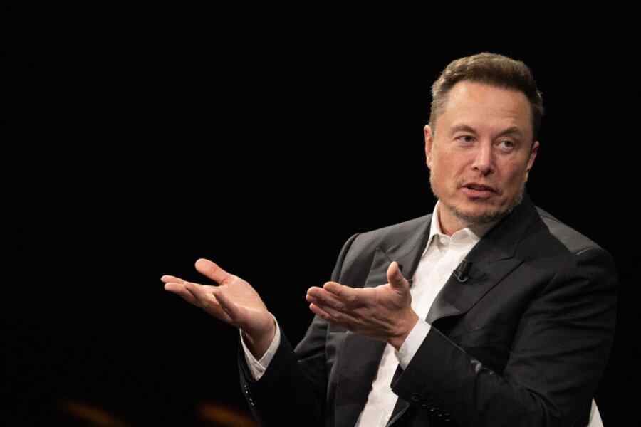 Musk Mengancam para Senator yang Menyerukan Penyelidikan terhadap Pembatasan Starlink untuk Angkatan Bersenjata Ukraina