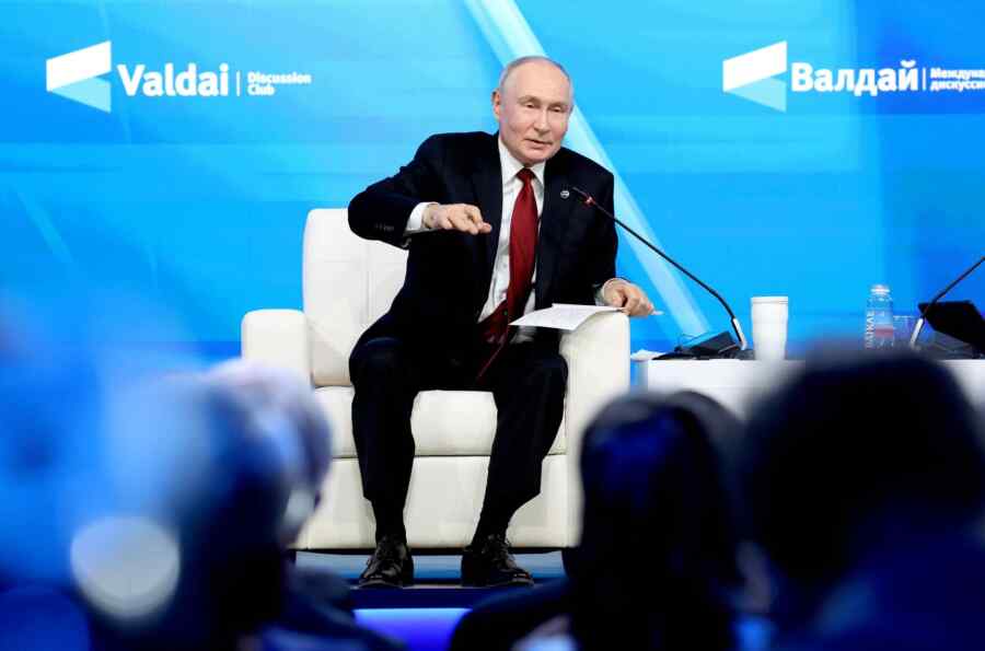 Putin: Dunia Mengagumi Ketahanan Rakyat Iran