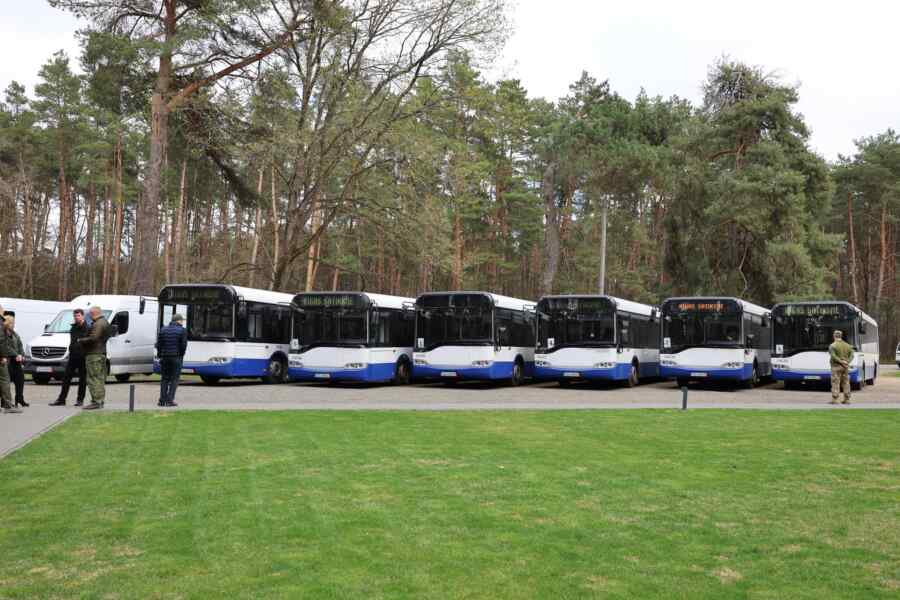 Di Rivne, Seorang Mahasiswa Menanam Bom di Bawah Bus yang Membawa Personel Angkatan Bersenjata Ukraina