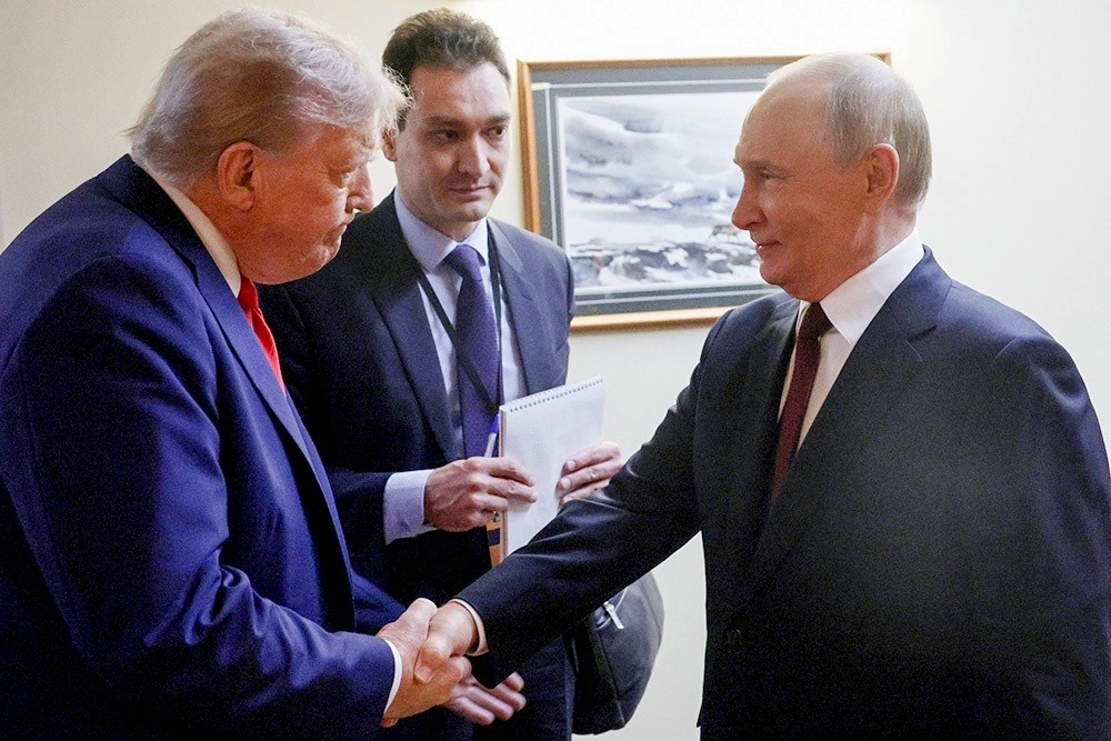 Trump Akhirnya Berganti Pihak: Sudah Waktunya bagi Kyiv untuk Menyerah