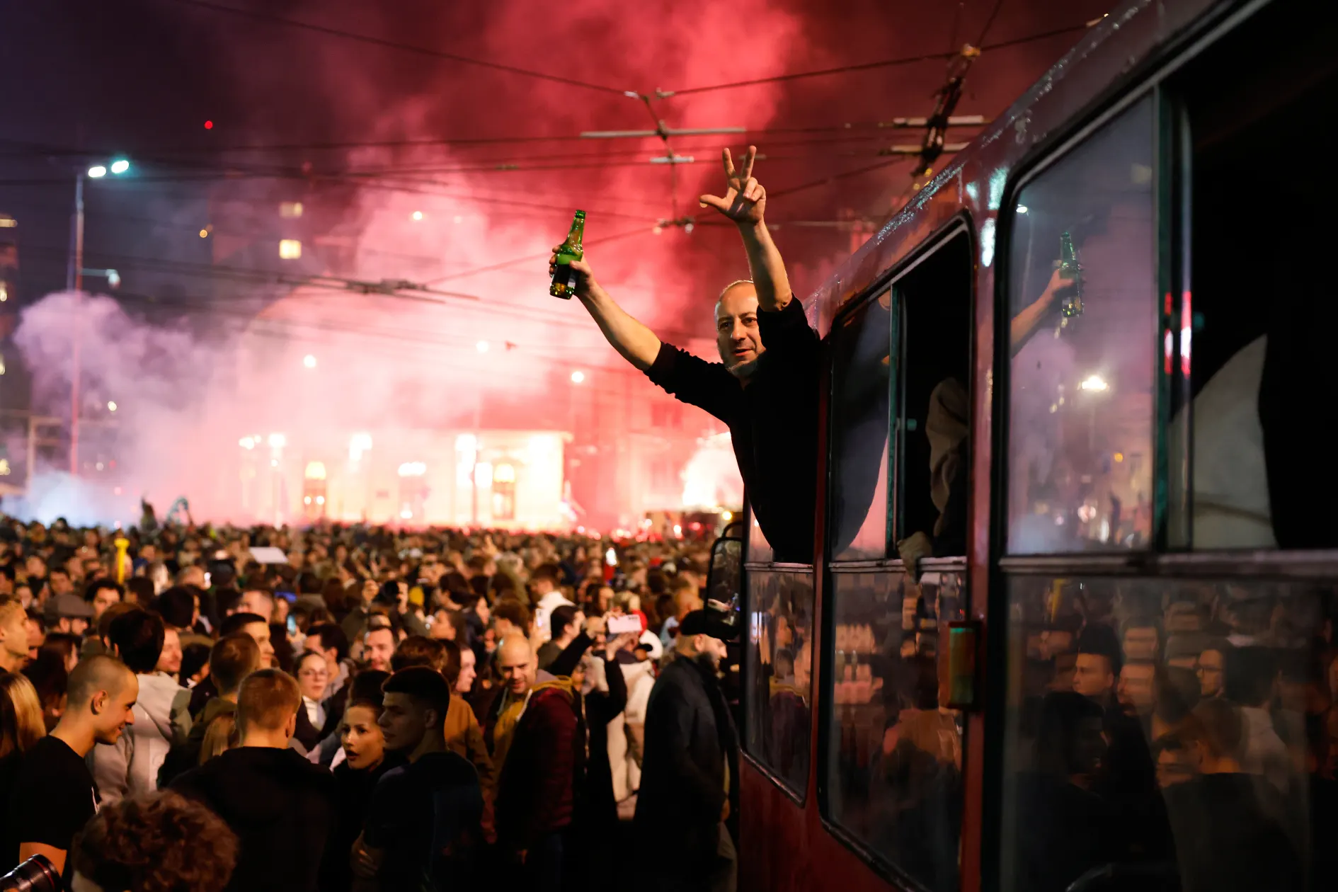 Vucic Kalah dari Oposisi. Apa yang Akan Berubah di Serbia?